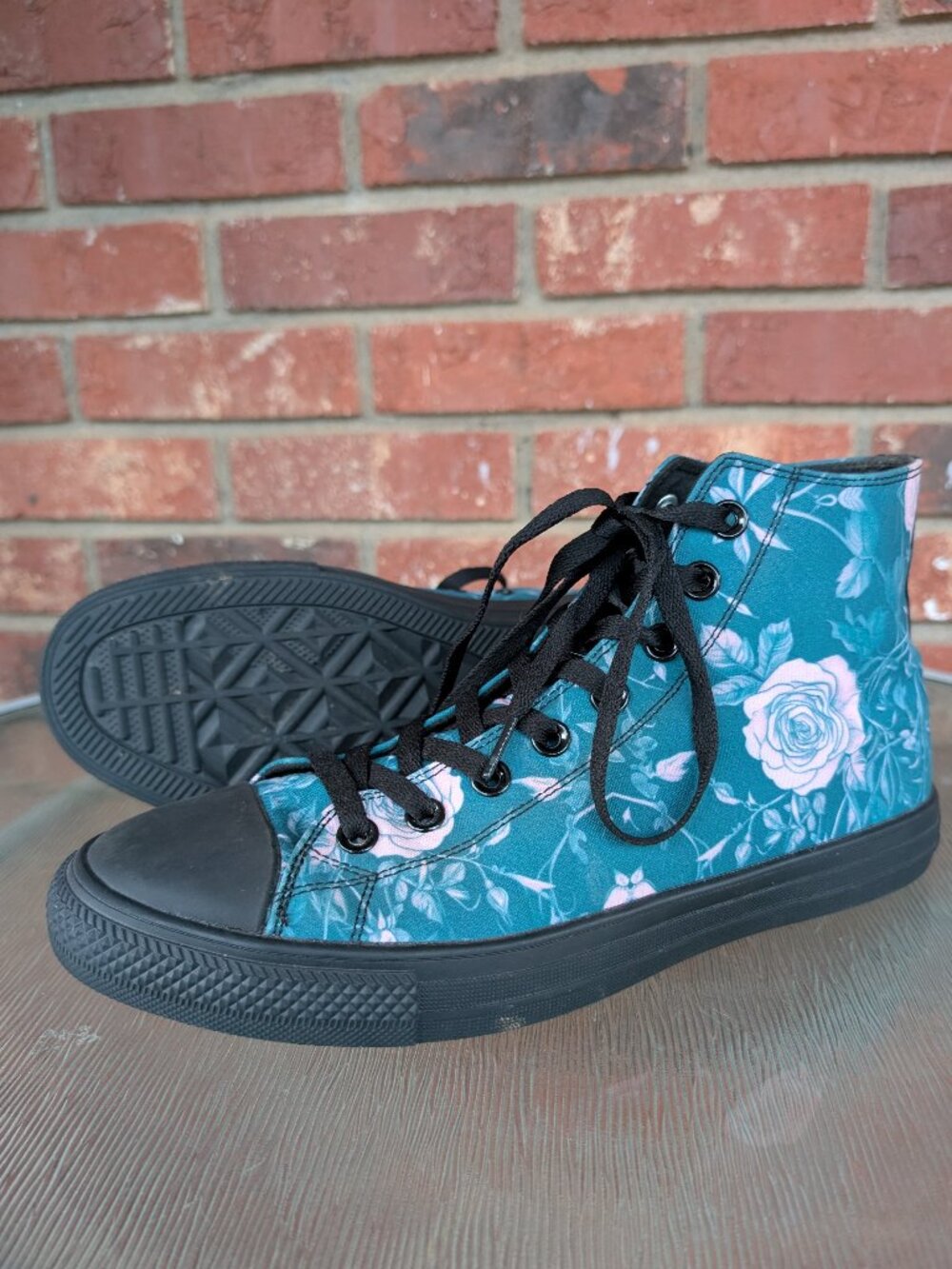 Men's Rogue and Wolf High Top Sneakers Shoes Size 8.5M